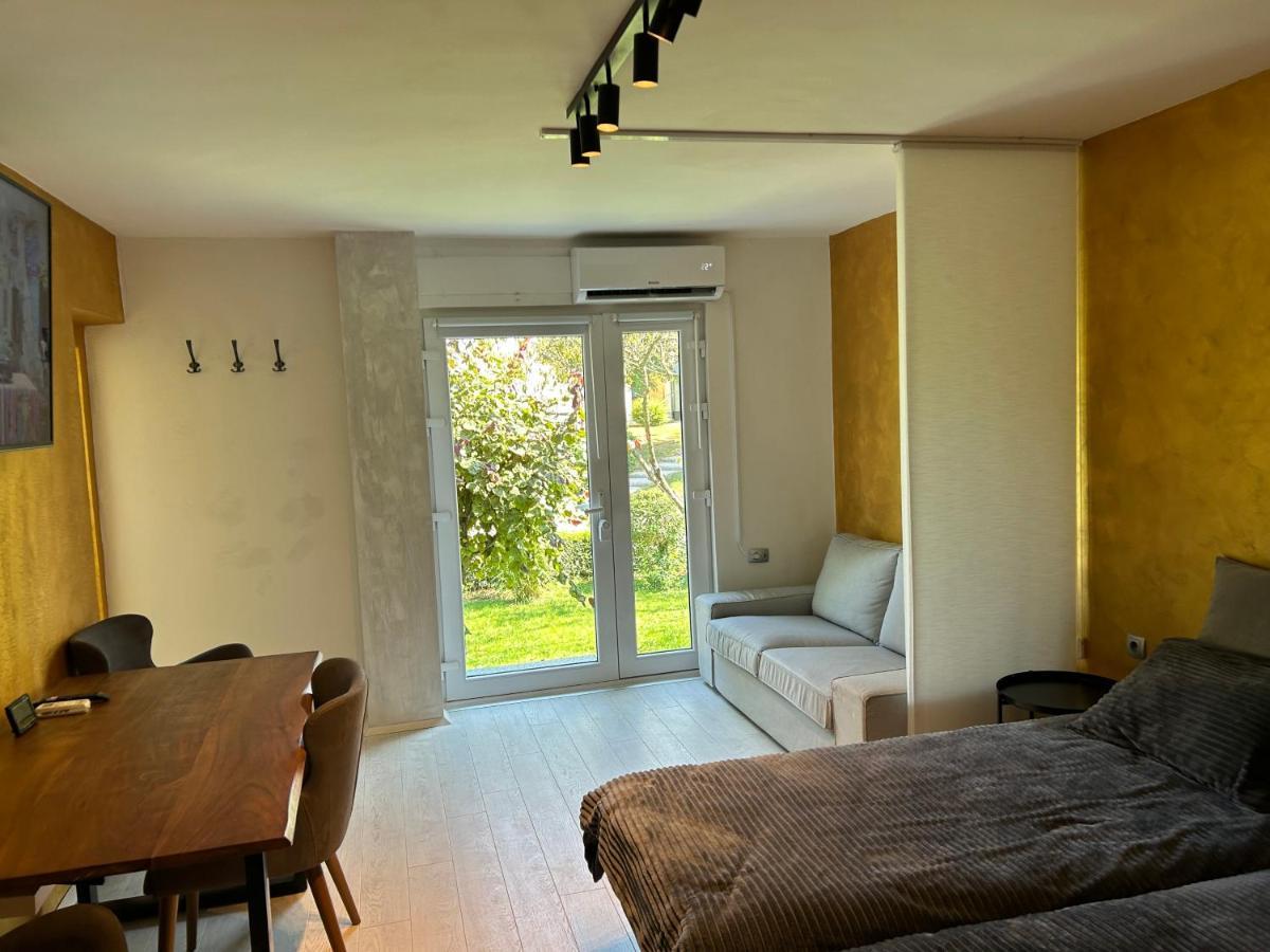 Apartment Gal Novo Mesto Exteriér fotografie